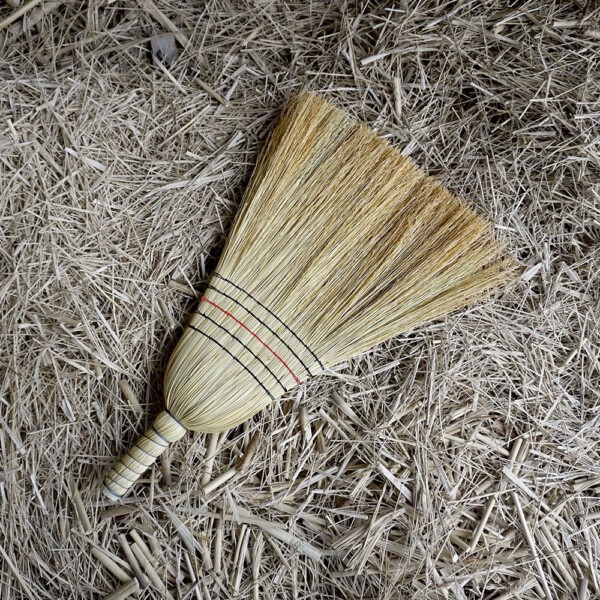 NJOY BROOM SWEEPER 350GR